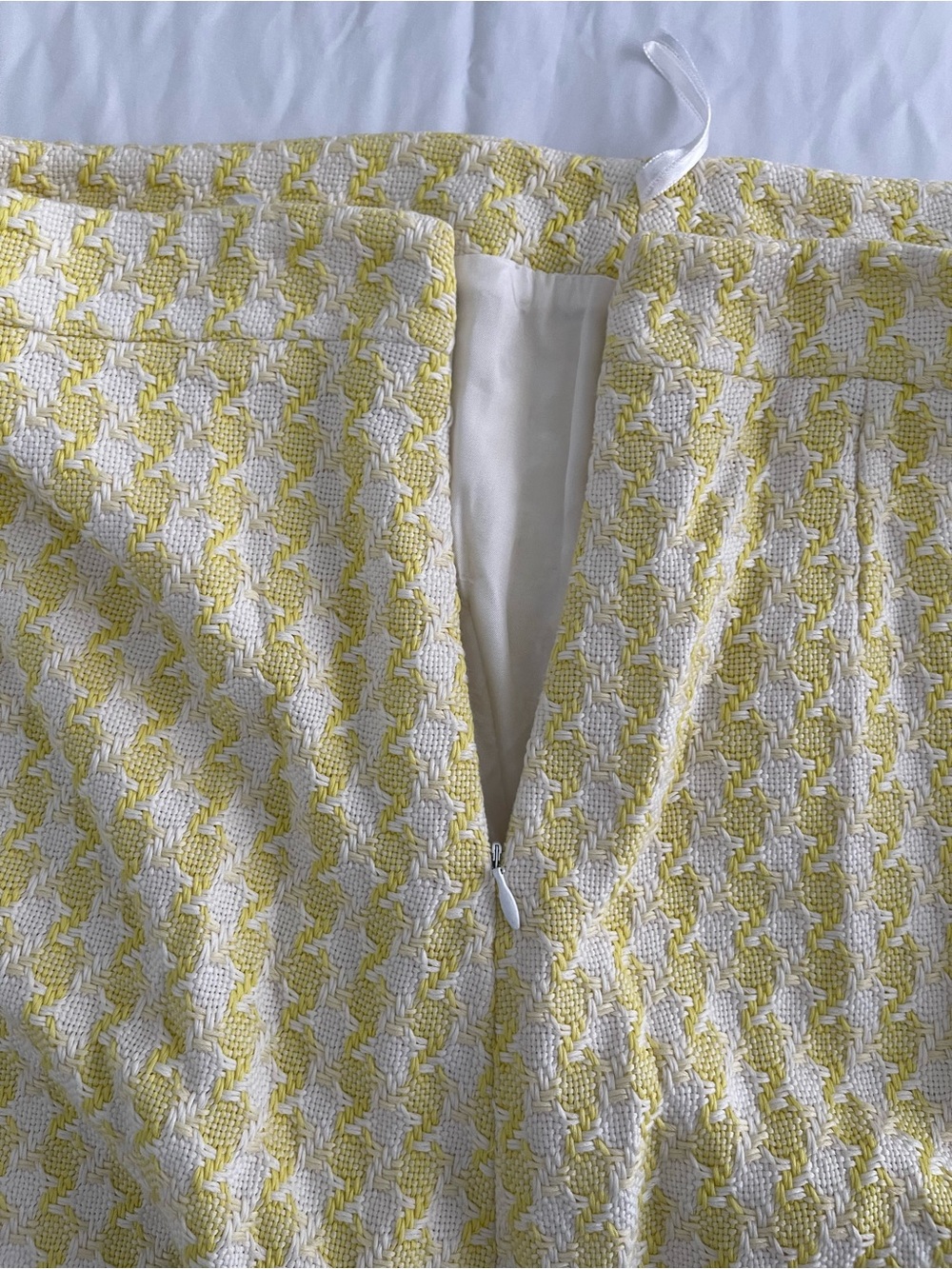 Banana Republic Yellow and White Houndstooth A-Line Skirt - Picture 6 of 7